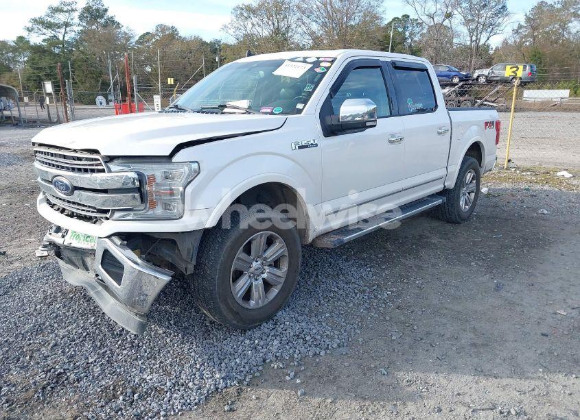 Photo 2 of 2019 Ford F-150 LARIAT (VIN 1FTEW1E58KKC18242)