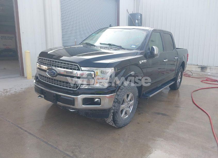 Photo 2 of 2018 Ford F-150 LARIAT (VIN 1FTEW1E59JKC94115)