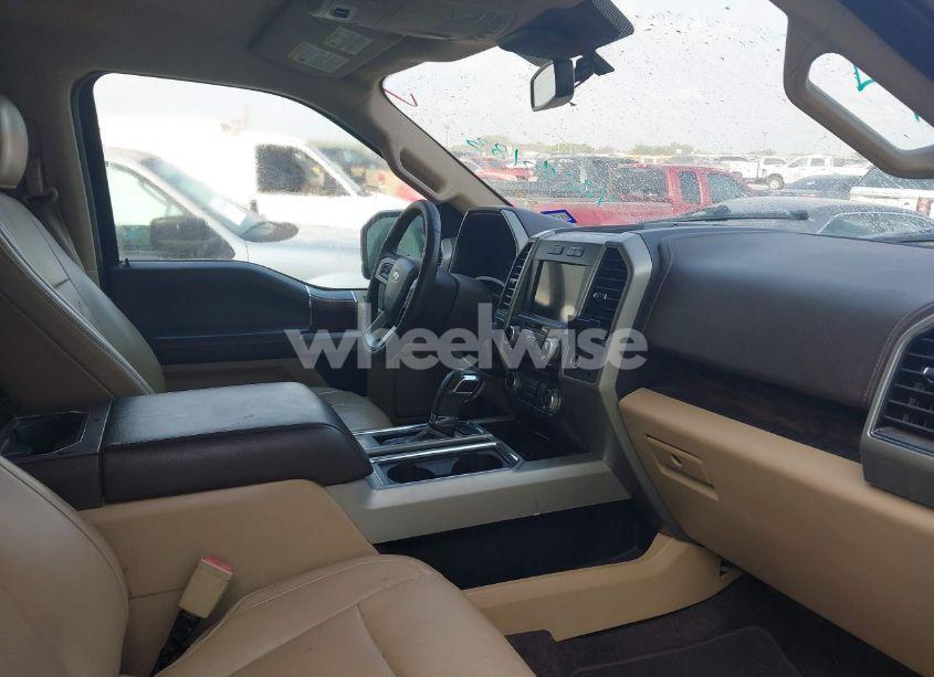 Photo 5 of 2018 Ford F-150 LARIAT (VIN 1FTEW1E59JKC94115)