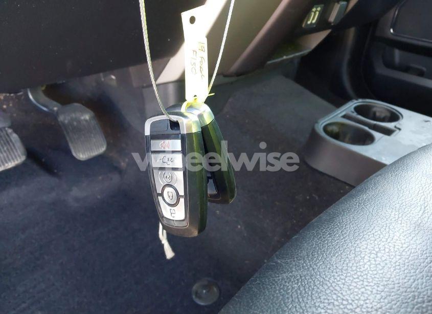 Photo 11 of 2019 Ford F-150 LARIAT (VIN 1FTEW1E59KKD96578)