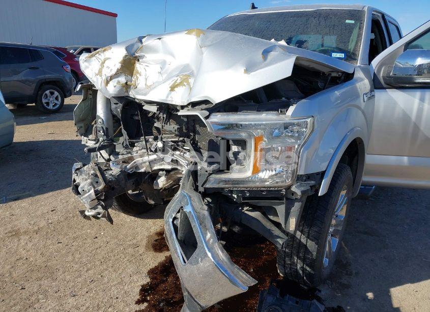 Photo 6 of 2019 Ford F-150 LARIAT (VIN 1FTEW1E59KKD96578)