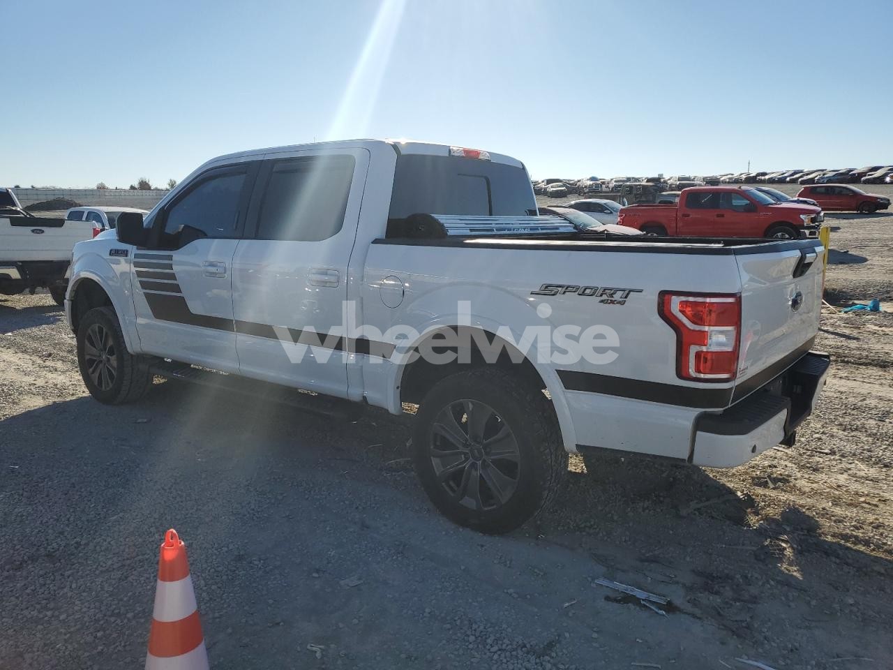 Photo 2 of 2018 FORD F150 SUPERCREW (VIN 1FTEW1E5XJFC50407)