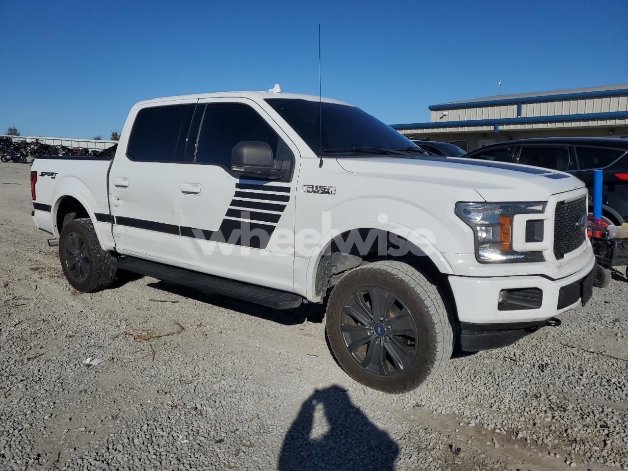 Photo 4 of 2018 FORD F150 SUPERCREW (VIN 1FTEW1E5XJFC50407)