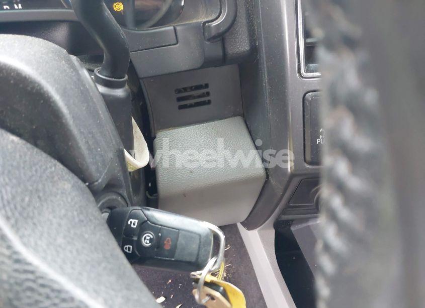 Photo 11 of 2018 Ford F-150 XLT (VIN 1FTEW1E5XJFE72865)