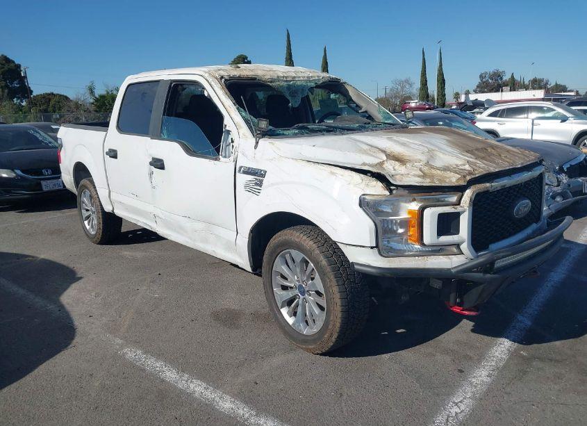 2018 Ford F-150 XL (VIN 1FTEW1E5XJKC34375) main photo