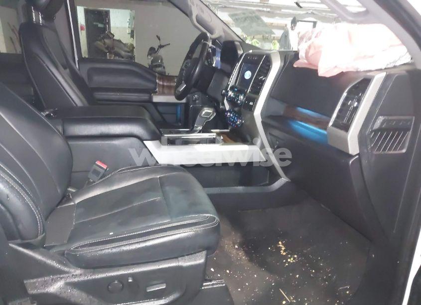 Photo 5 of 2019 Ford F-150 LARIAT (VIN 1FTEW1E5XKFA91860)