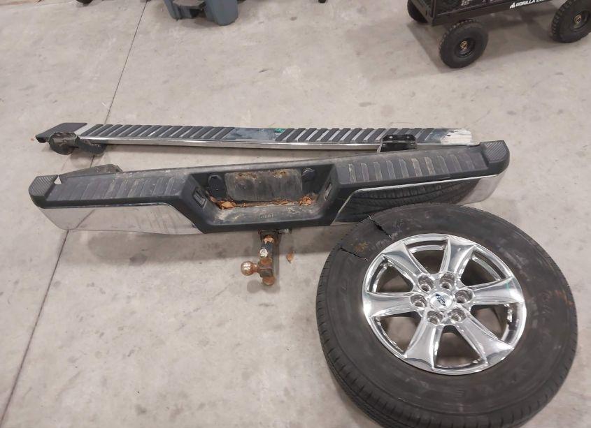 Photo 12 of 2019 Ford F-150 XLT (VIN 1FTEW1E5XKFC92528)