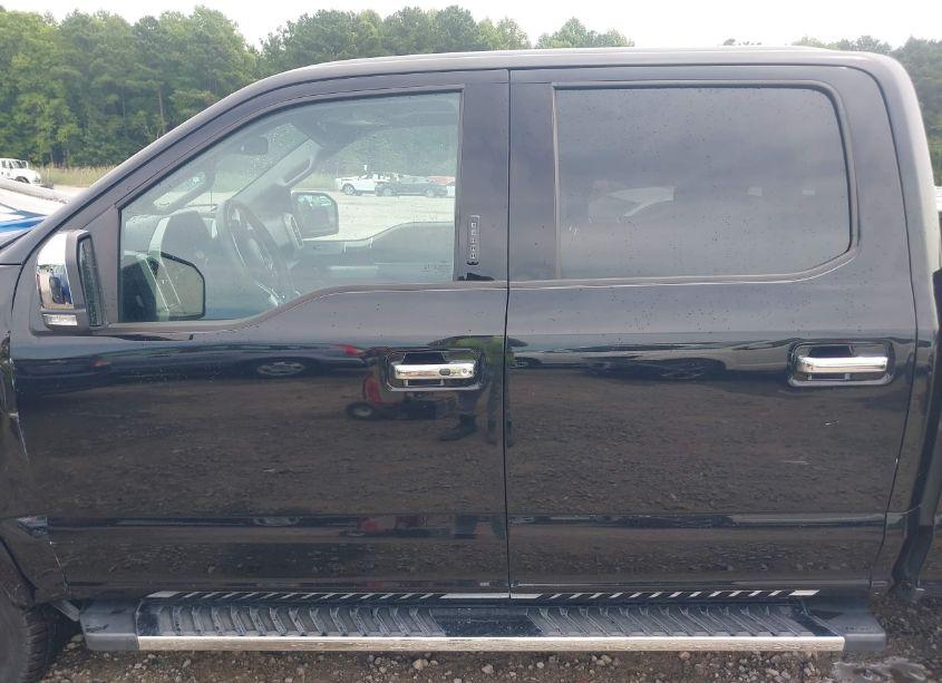 Photo 14 of 2019 Ford F-150 LARIAT (VIN 1FTEW1E5XKFD25401)