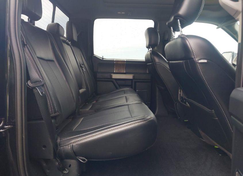 Photo 8 of 2019 Ford F-150 LARIAT (VIN 1FTEW1E5XKFD25401)