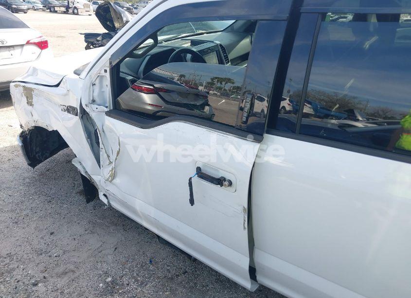 Photo 18 of 2019 Ford F-150 LARIAT (VIN 1FTEW1E5XKKD48460)