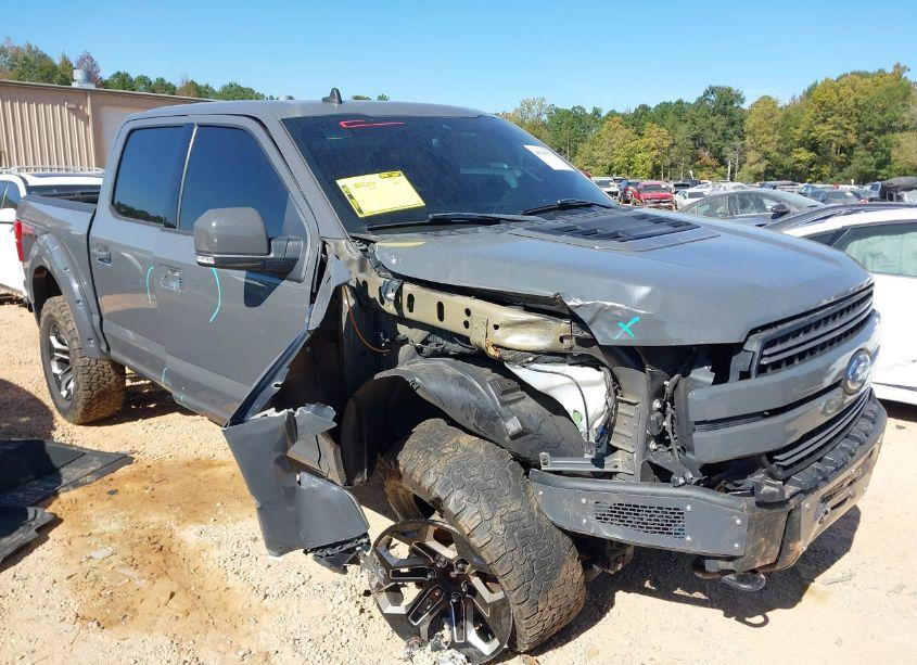 2020 Ford F-150 LARIAT (VIN 1FTEW1E5XLFB76229) main photo