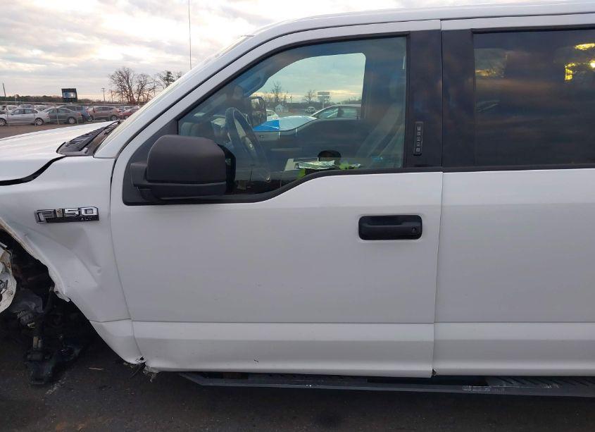 Photo 19 of 2017 Ford F-150 XLT (VIN 1FTEW1E81HFB34422)