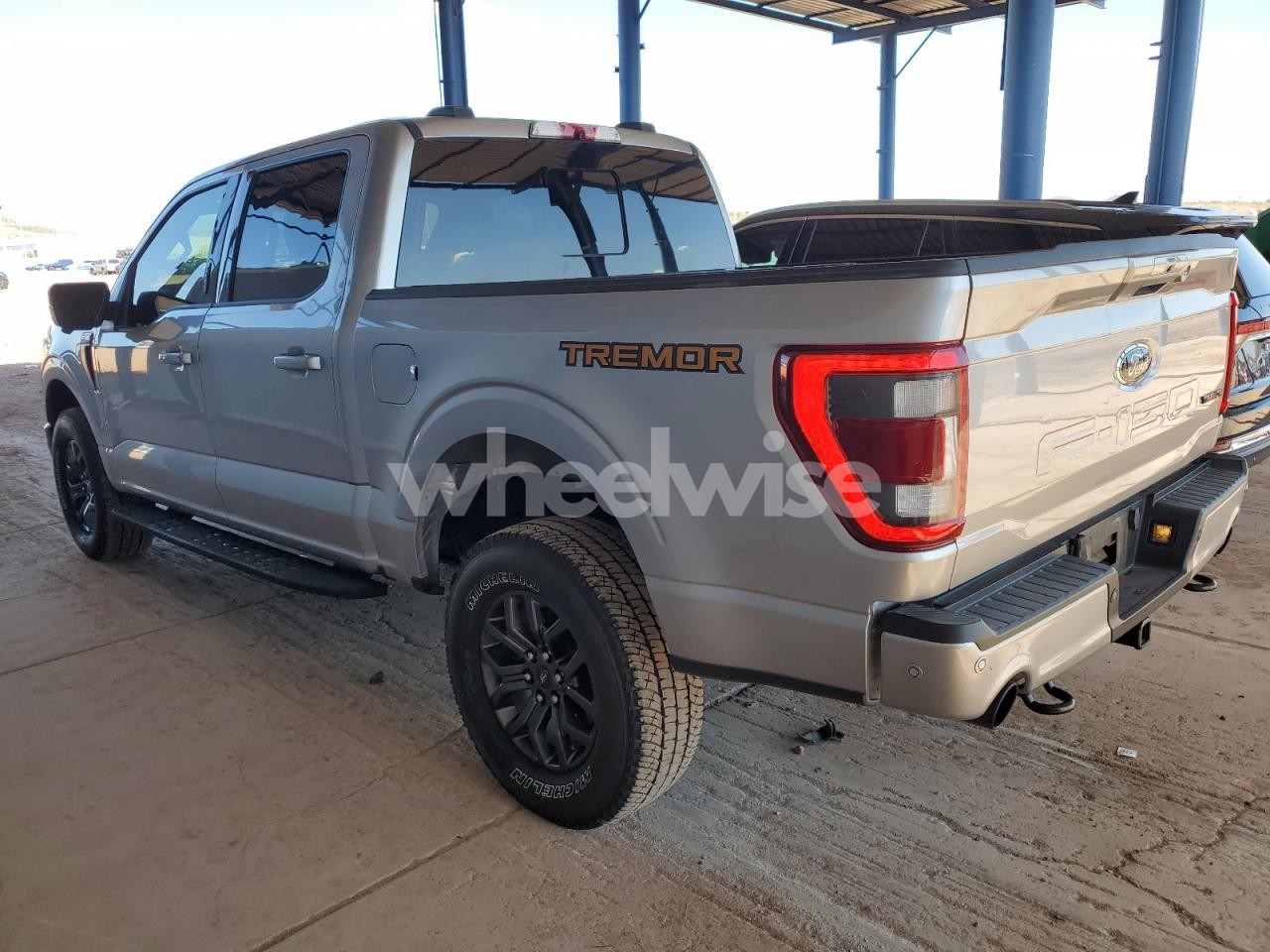 Photo 2 of 2022 FORD F150 SUPERCREW (VIN 1FTEW1E81NFA50225)