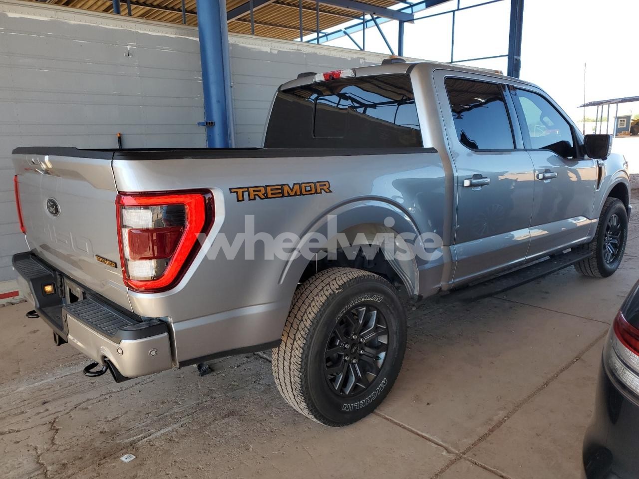 Photo 3 of 2022 FORD F150 SUPERCREW (VIN 1FTEW1E81NFA50225)