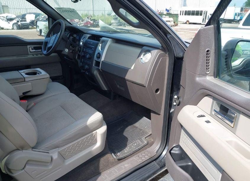 Photo 5 of 2010 Ford F-150 XL/XLT (VIN 1FTEW1E82AFC77224)