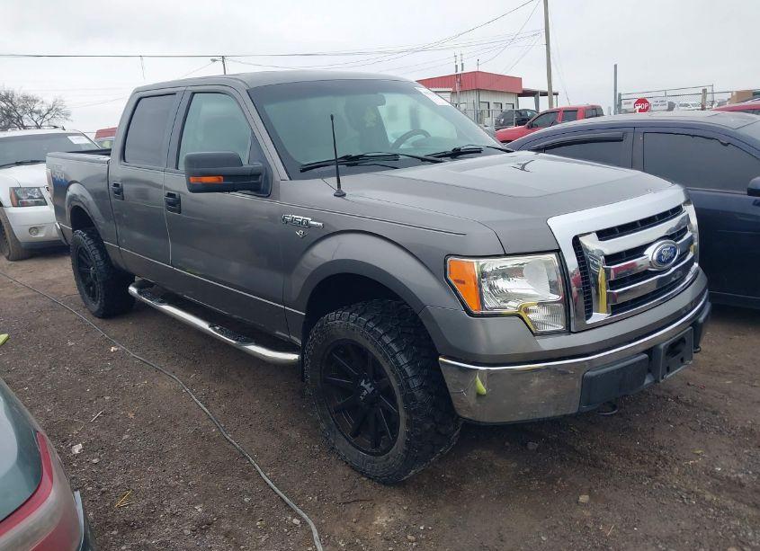 2010 Ford F-150 XLT (VIN 1FTEW1E85AFC53628) main photo