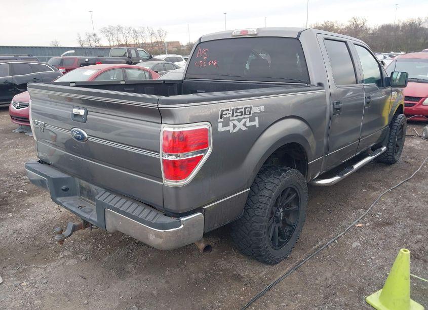 Photo 4 of 2010 Ford F-150 XLT (VIN 1FTEW1E85AFC53628)