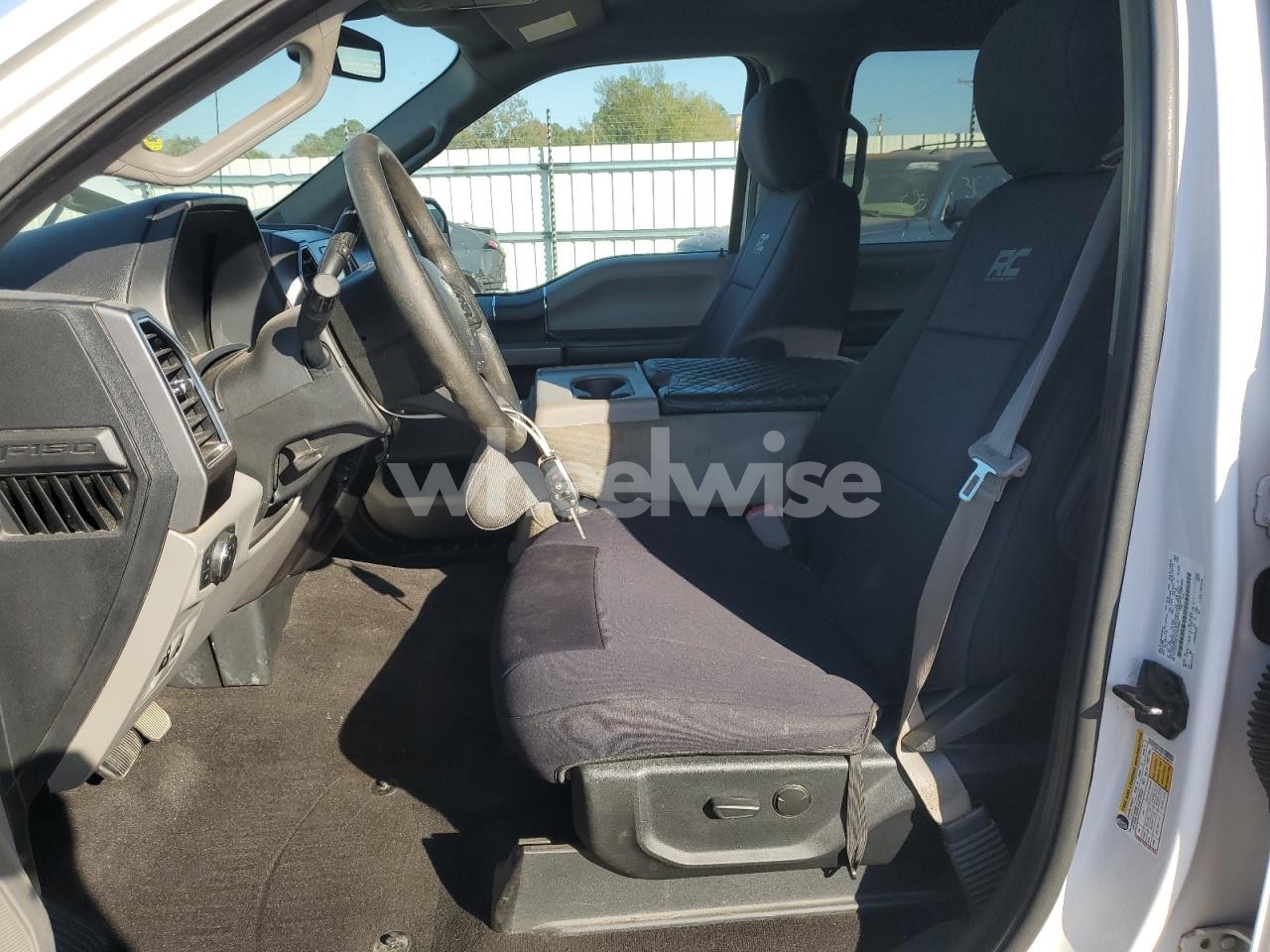 Photo 7 of 2020 FORD F150 SUPERCREW (VIN 1FTEW1EB1LFB38524)
