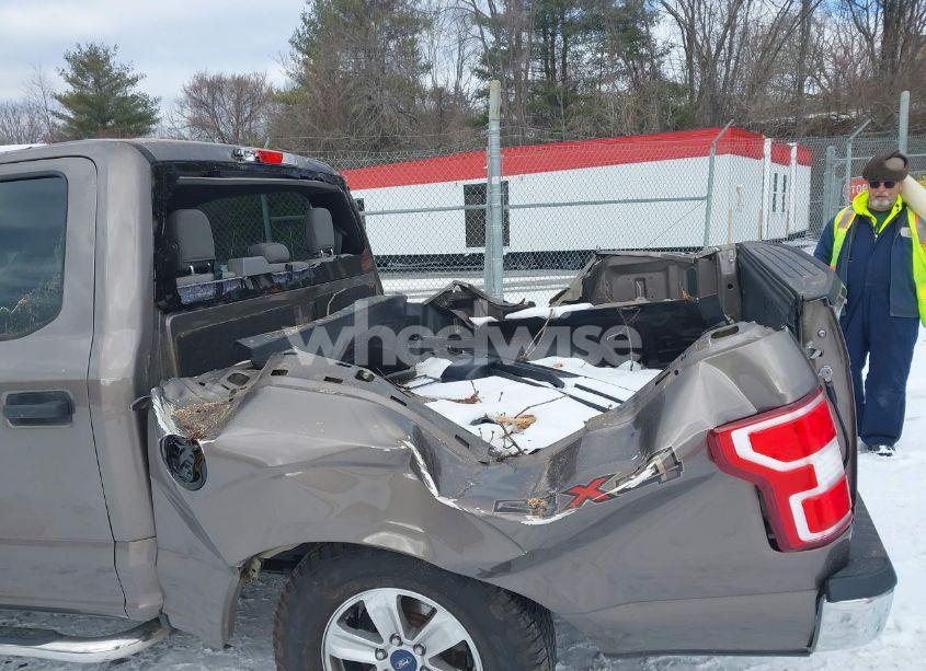 Photo 18 of 2018 Ford F-150 XLT (VIN 1FTEW1EB6JFC63953)