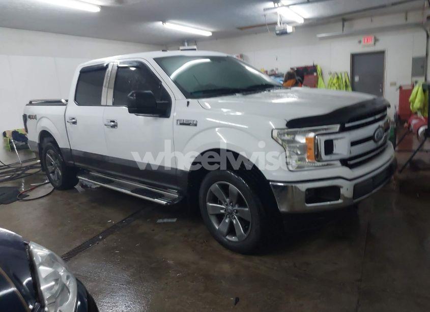 2018 Ford F-150 XLT (VIN 1FTEW1EB6JFD53782) main photo