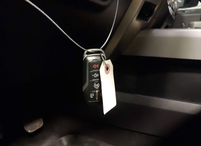 Photo 11 of 2017 Ford F-150 PLATINUM (VIN 1FTEW1EF0HFA93439)