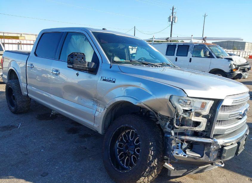 2017 Ford F-150 PLATINUM (VIN 1FTEW1EF2HFA33498) main photo
