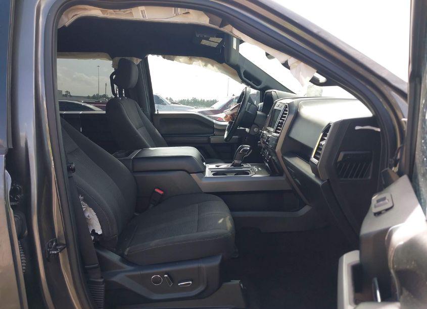 Photo 5 of 2016 Ford F-150 XLT (VIN 1FTEW1EF3GKE22768)