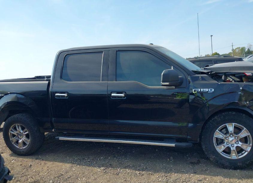 Photo 13 of 2016 Ford F-150 XLT (VIN 1FTEW1EF4GFC82626)