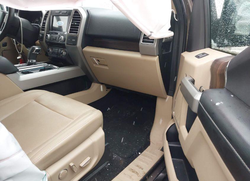 Photo 5 of 2016 Ford F-150 LARIAT (VIN 1FTEW1EF5GKF88094)