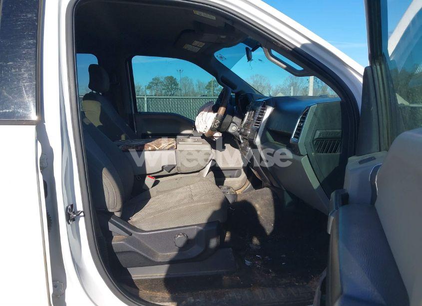 Photo 5 of 2015 Ford F-150 XLT (VIN 1FTEW1EF6FFA34991)