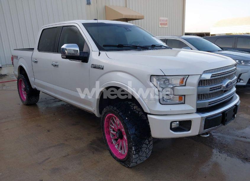 2017 Ford F-150 PLATINUM (VIN 1FTEW1EF6HFB51909) main photo