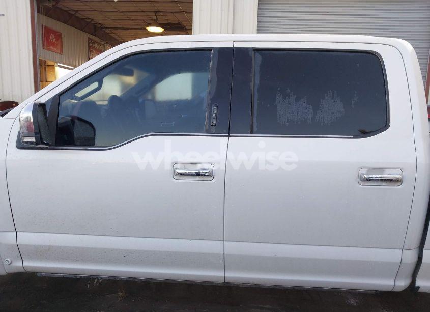 Photo 14 of 2017 Ford F-150 PLATINUM (VIN 1FTEW1EF6HFB51909)