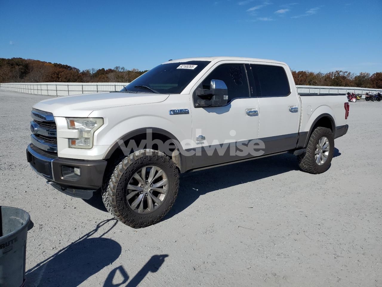 2017 FORD F150 SUPERCREW (VIN 1FTEW1EF6HKC62323) main photo