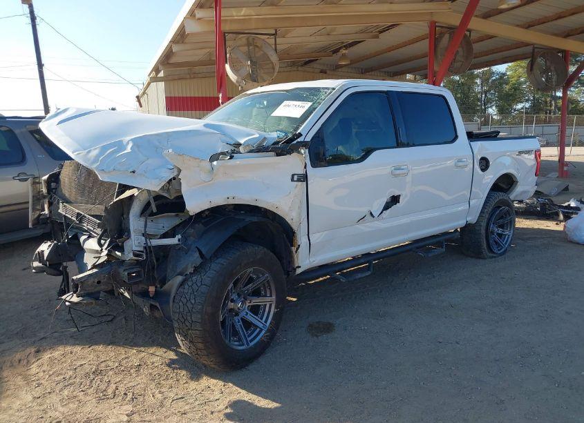 Photo 2 of 2016 Ford F-150 XLT (VIN 1FTEW1EF8GFC21201)