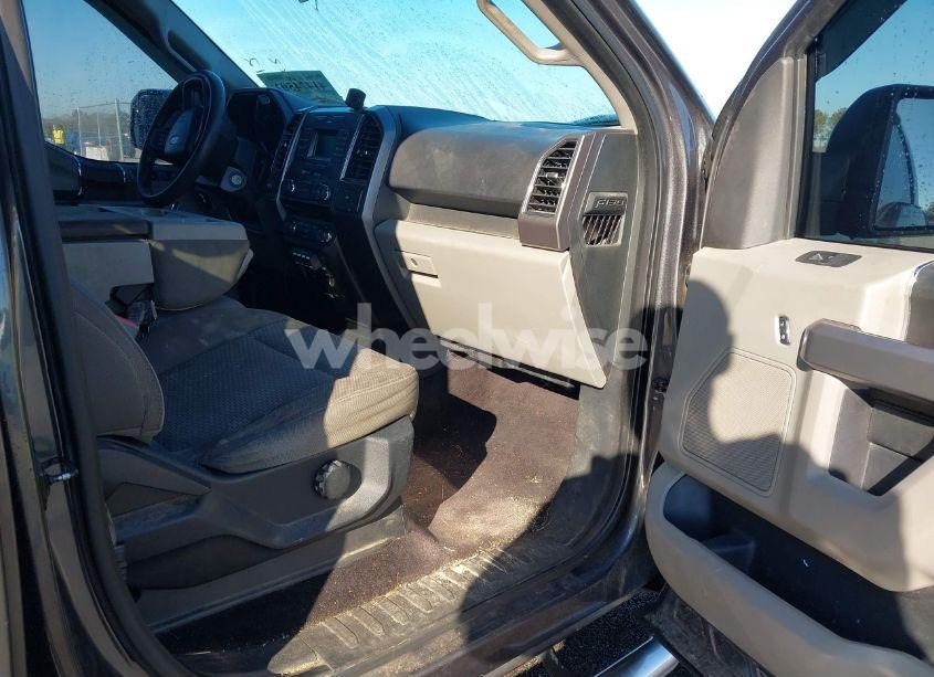 Photo 5 of 2017 Ford F-150 XLT (VIN 1FTEW1EF8HFC05212)