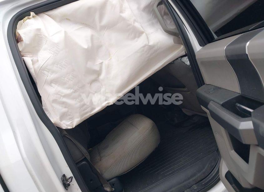 Photo 8 of 2016 Ford F-150 XLT (VIN 1FTEW1EF9GFA23176)