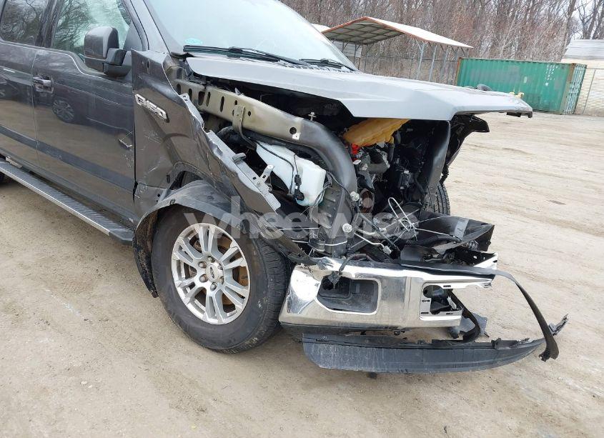 Photo 6 of 2016 Ford F-150 LARIAT (VIN 1FTEW1EF9GFC80614)