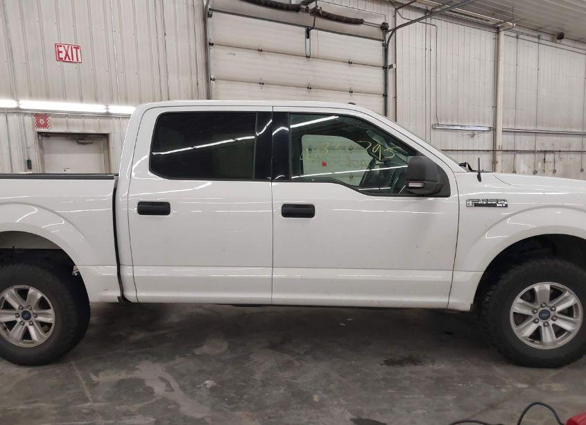 Photo 13 of 2017 Ford F-150 XLT (VIN 1FTEW1EF9HFC59828)