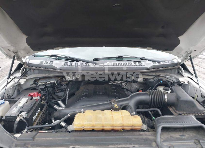 Photo 10 of 2015 Ford F-150 XLT (VIN 1FTEW1EG0FFA13840)