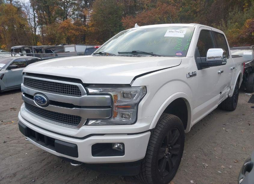 Photo 2 of 2018 Ford F-150 PLATINUM (VIN 1FTEW1EG0JFA53425)
