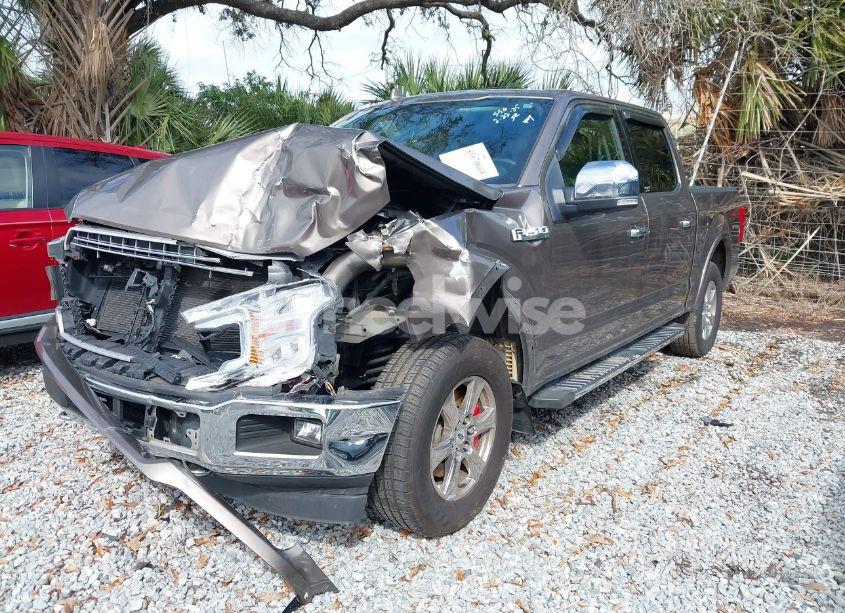 Photo 2 of 2018 Ford F-150 LARIAT (VIN 1FTEW1EG0JFC21239)