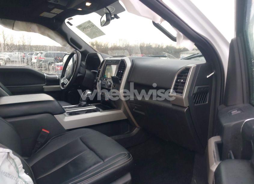 Photo 5 of 2018 Ford F-150 LARIAT (VIN 1FTEW1EG0JFC61112)