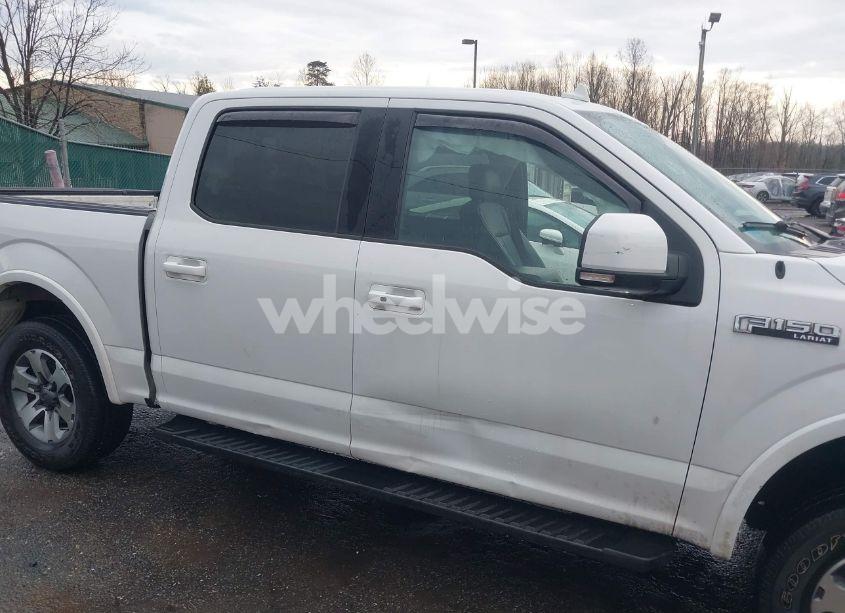 Photo 6 of 2018 Ford F-150 LARIAT (VIN 1FTEW1EG0JFC61112)