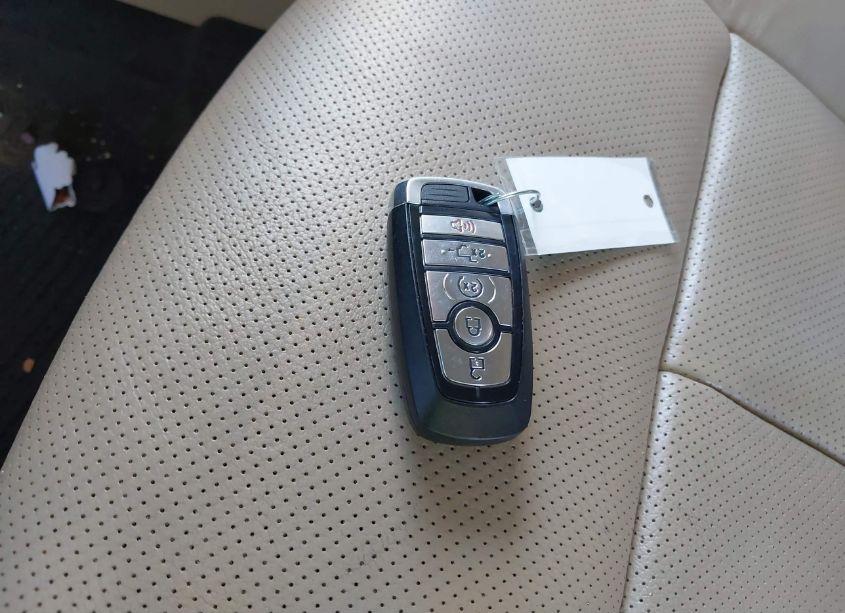 Photo 11 of 2018 Ford F-150 LARIAT (VIN 1FTEW1EG0JKC52885)