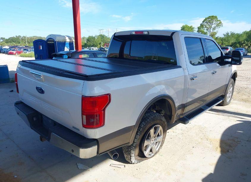 Photo 4 of 2018 Ford F-150 LARIAT (VIN 1FTEW1EG0JKC52885)