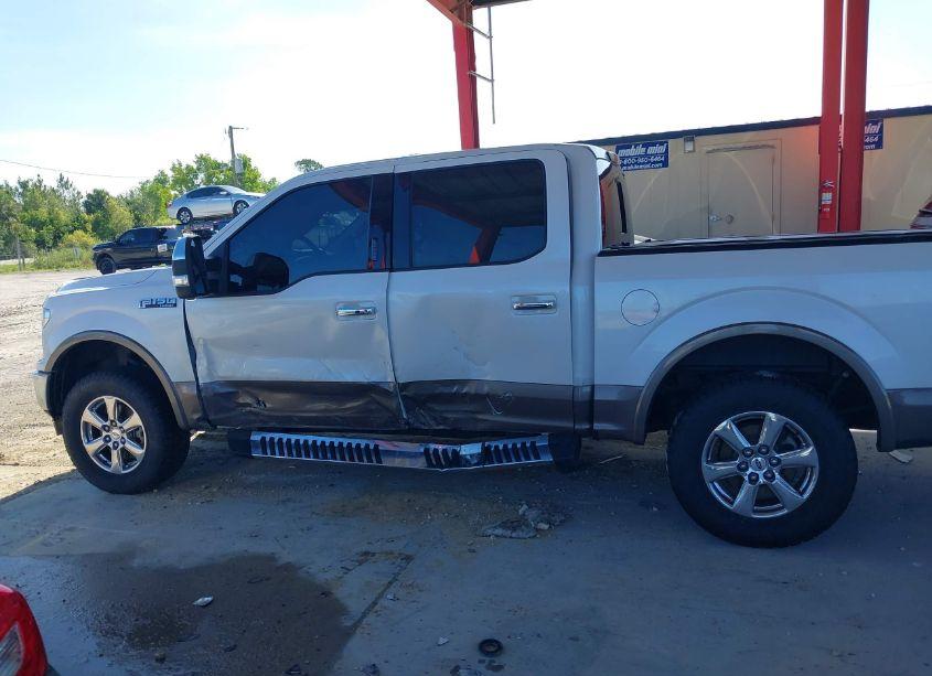 Photo 6 of 2018 Ford F-150 LARIAT (VIN 1FTEW1EG0JKC52885)