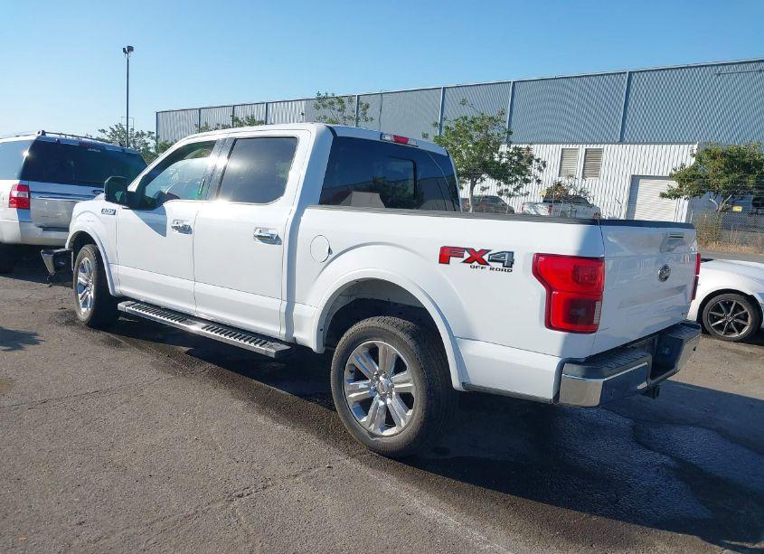 Photo 3 of 2018 Ford F-150 LARIAT (VIN 1FTEW1EG0JKC54040)