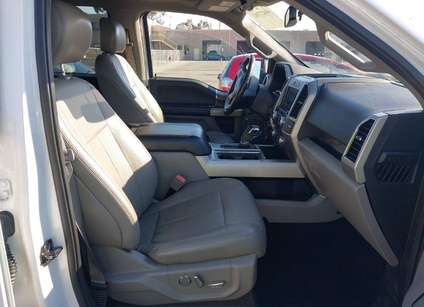 Photo 5 of 2018 Ford F-150 LARIAT (VIN 1FTEW1EG0JKC54040)