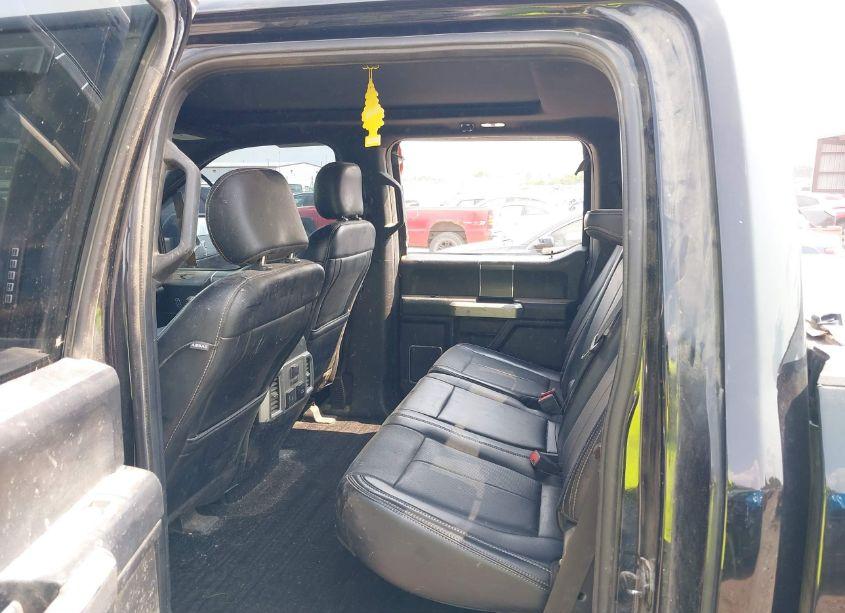 Photo 8 of 2018 Ford F-150 LARIAT (VIN 1FTEW1EG0JKF56895)