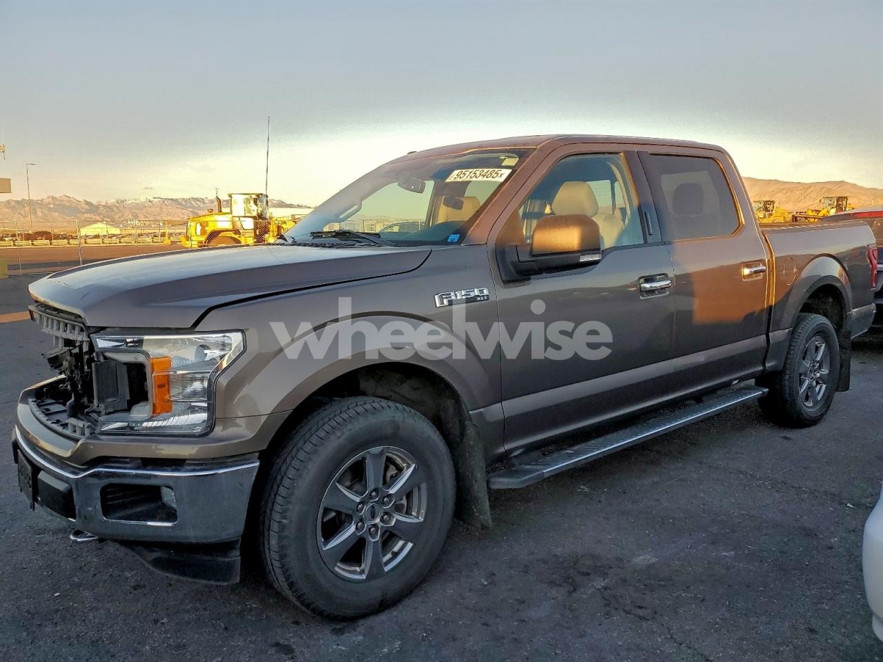 2018 FORD F150 SUPERCREW (VIN 1FTEW1EG0JKF61756) main photo